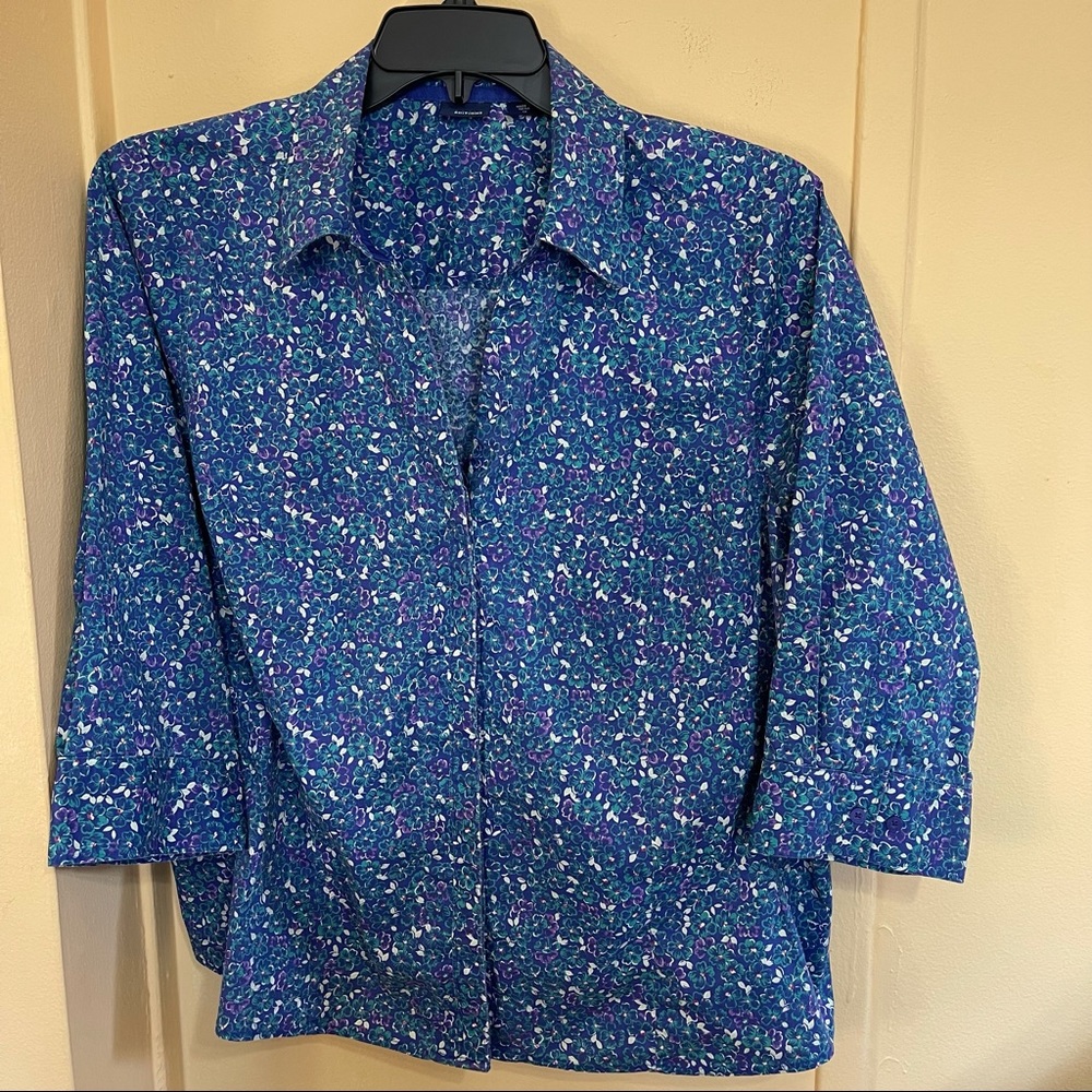 Women blue shirt
